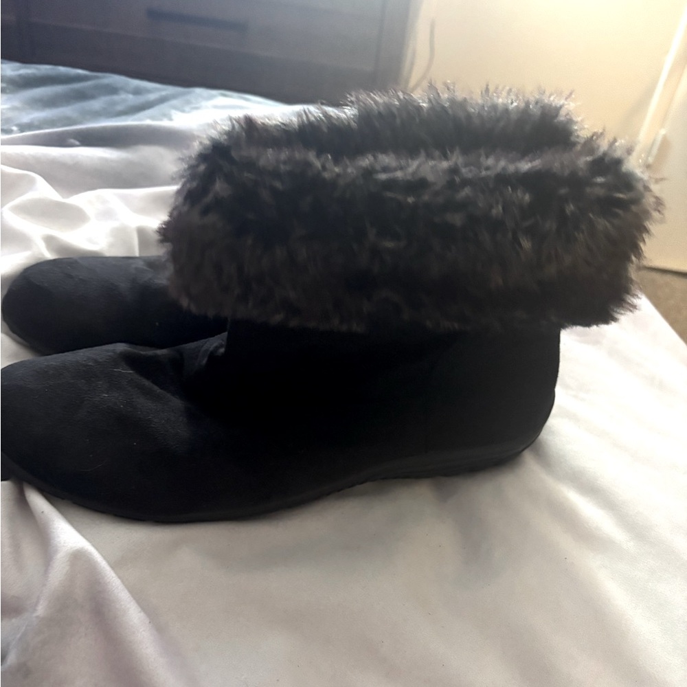 Black ankle boots size 9 1/2 ww (extra wide)